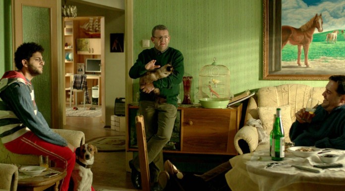 Domestic – Au început filmările
