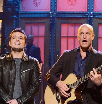 Actorii din ‘Mockingjay – Part I’ la Saturday Night Live