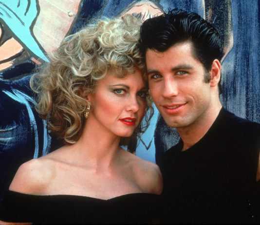 John Travolta şi Olivia Newton-John sosesc pe pe 19 mai pe DIVA în “Grease”