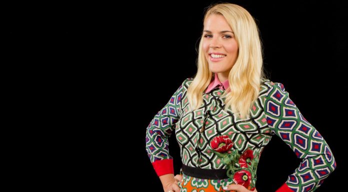 Emisiunea lui Busy Philipps – Busy Tonight va fi transmisă în direct în data de 12 noiembrie