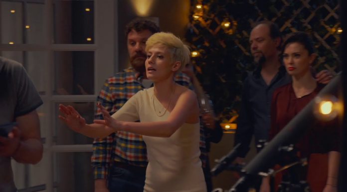 Mi 11, actor principal în filmul record “Complet Necunoscuți”- “O comedie inteligentă despre adevăr și relații!”