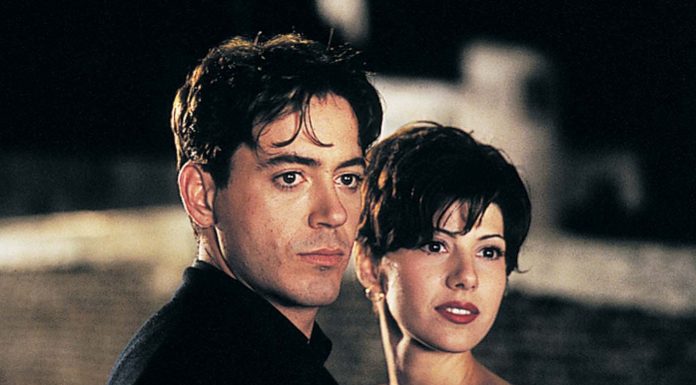 Duminici cu filme romantice, la Filmcafe