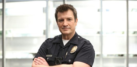 Interviu cu Nathan Fillion (John Nolan) despre sezonul 4 al serialului The Rookie / “Recrutul” EXCLUSIVITATE
