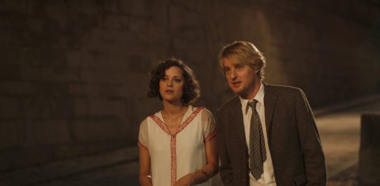 „Midnight in Paris”, film regizat de Woody Allen recompensat cu Oscar, în mai la Warner TV