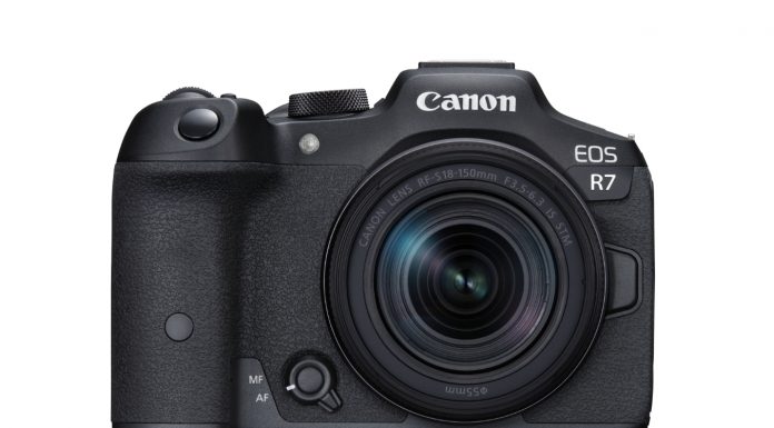 Canon lansează EOS R7 și EOS R10
