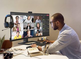 Philips lansează monitorul cu ecran SuperWide de 44 inci și cameră web de 5MP cu noise canceling