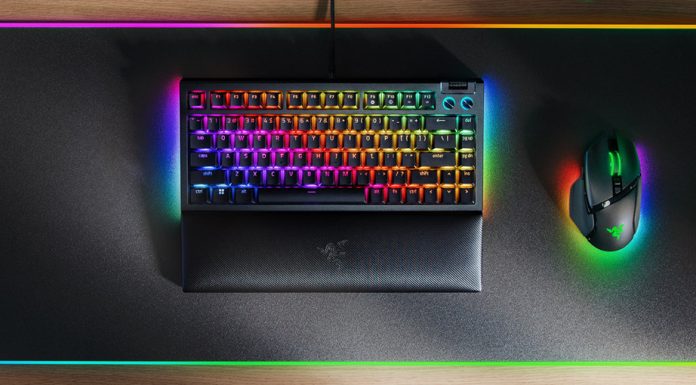 Razer lansează BlackWidow V4 75% cu switch-uri hot-swappable