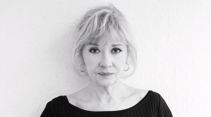 Catrinel Dumitrescu primește Premiul de Excelență la TIFF.23
