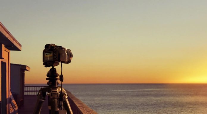 Sony lansează două soluții noi de alimentare pentru camerele foto din gamele Alpha și Cinema Line