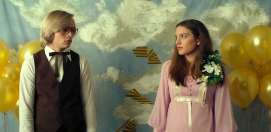 Filmul lunii pe FilmBox: „Prietenul meu Dahmer” – povestea unuia dintre cei mai faimoși criminali în serie