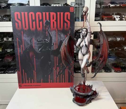 Succubus de la Sideshow Originals – Prezentare