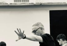 Celebrul regizor Yuri Kordonsky revine în România și montează Metamorfoza de Franz Kafka la Teatrul EXCELSIOR