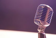 Audio în 2026: De ce radioul rămâne un canal stabil într-o economie a algoritmilor