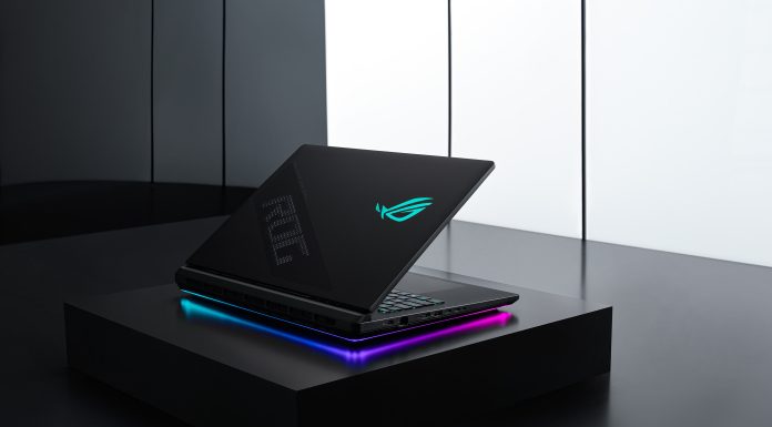ASUS Republic of Gamers anunță ROG Strix SCAR 18